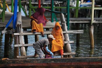 Nilai kebudayaan Suku Bajo menjadi daya tarik bagi para pengunjung untuk melihat Desa Wisata Torosiaje, Gorontalo.