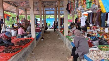 BUMNag Sejahtera Mandiri mendirikan pasar tradisional untuk mendongrak hasil pertanian dari masyarakat sekitar. 