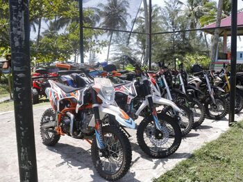 Wahana kolam renang yang dikelola oleh BUMDes Maju Jaya kian berkembang dan memiliki berbagai fasilitas menarik. Seperti penyewaan motor cross bagi anak-anak dan ATV, 