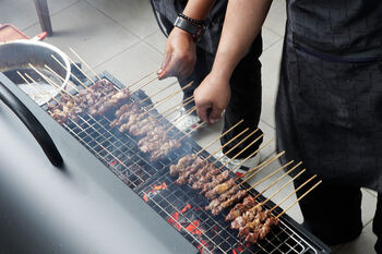 Daging domba mengandung protein hewani tinggi dan sangat baik dalam meningkatkan gizi di masyarakat. 