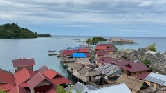 Pulau Papan: Pesona Wisata Desa Kadoda